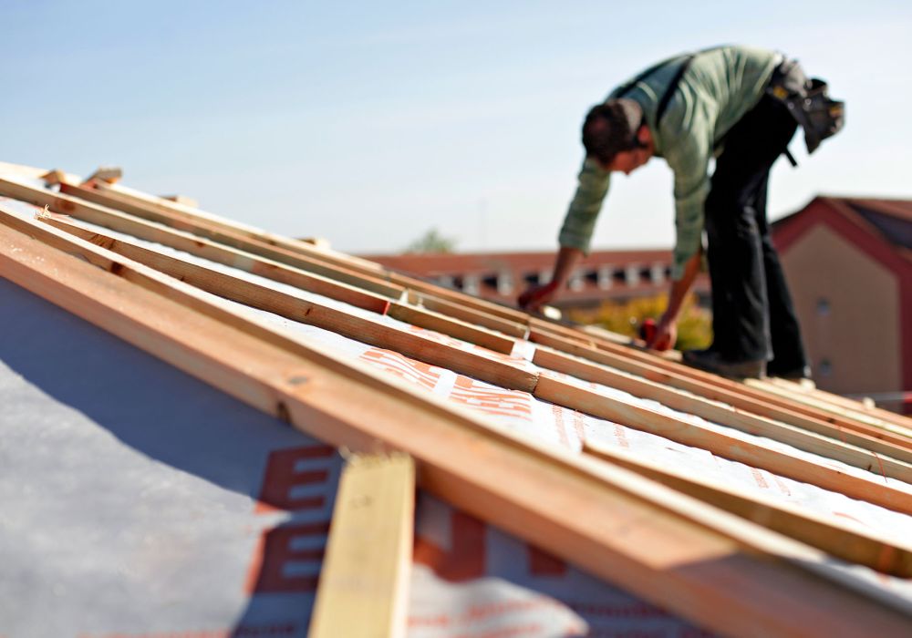 Brandschutz am Dach: Vorschriften, Materialien und Maßnahmen